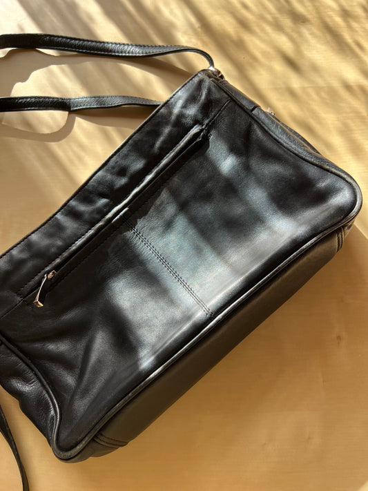 Vtg Pavini Leather Bag