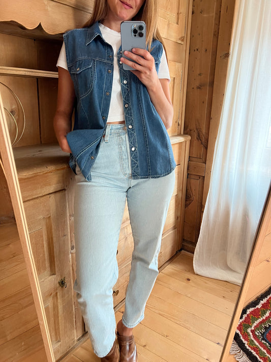 Sleeveless 90s Denim Shirt
